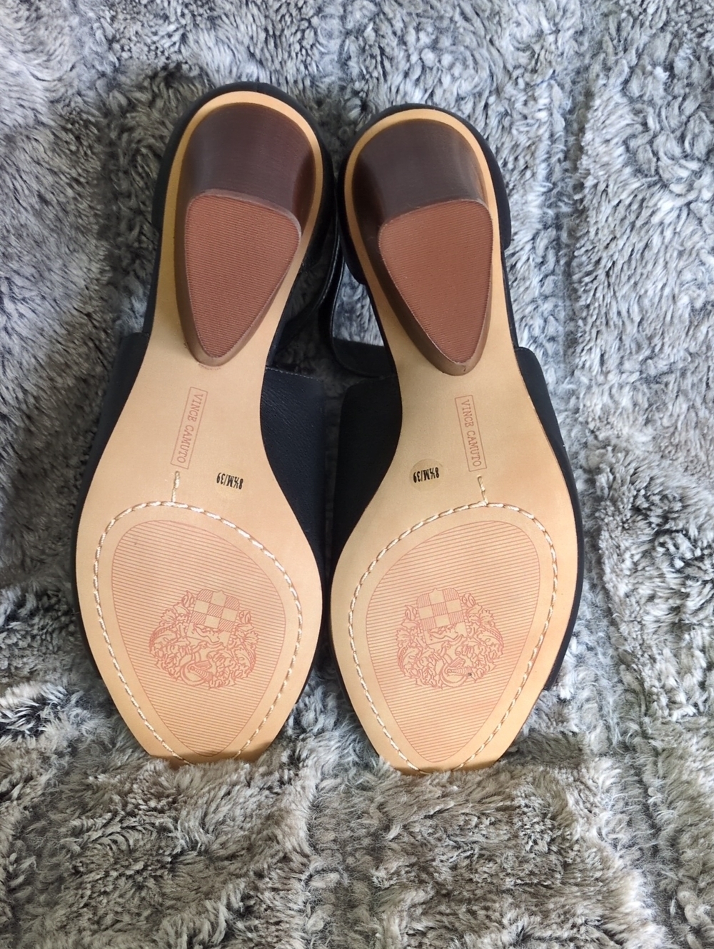 Vince Camuto Adaren Black Leather Peep-Toe Ankle Strap Heel Sz 8.5 - Picture 4 of 4